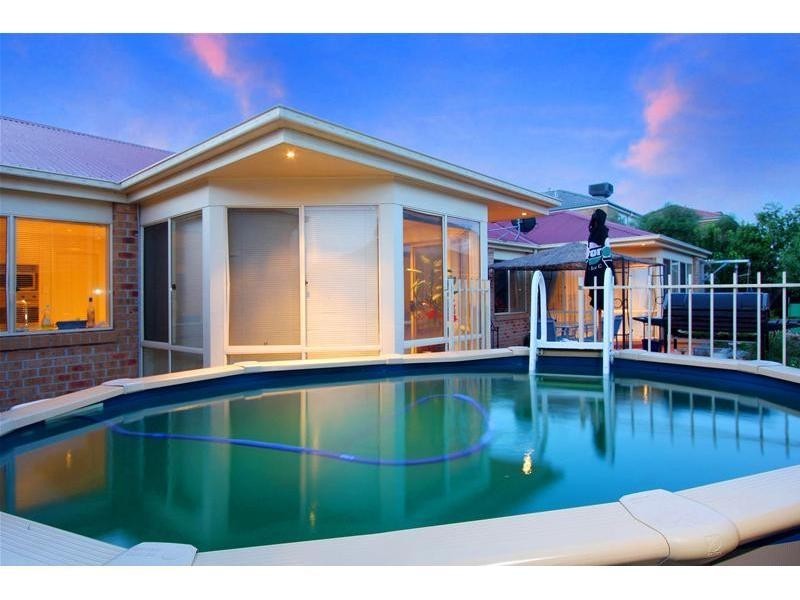 12 Buttercup Grove, Bundoora VIC 3083