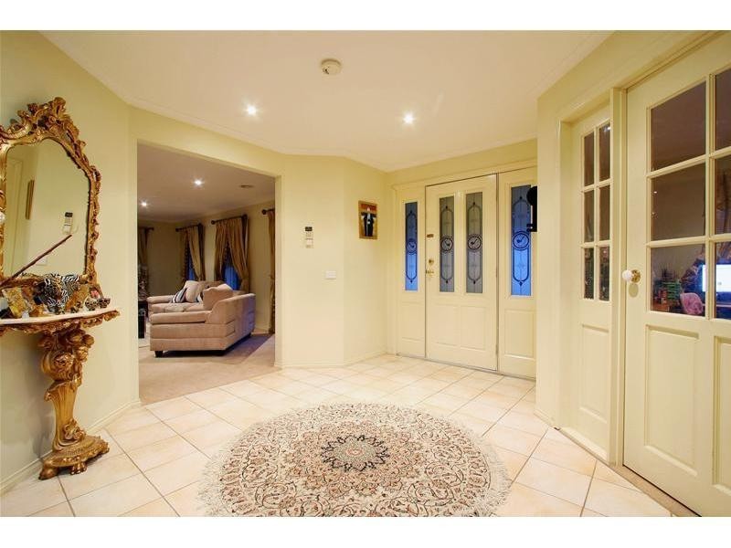 12 Buttercup Grove, Bundoora VIC 3083