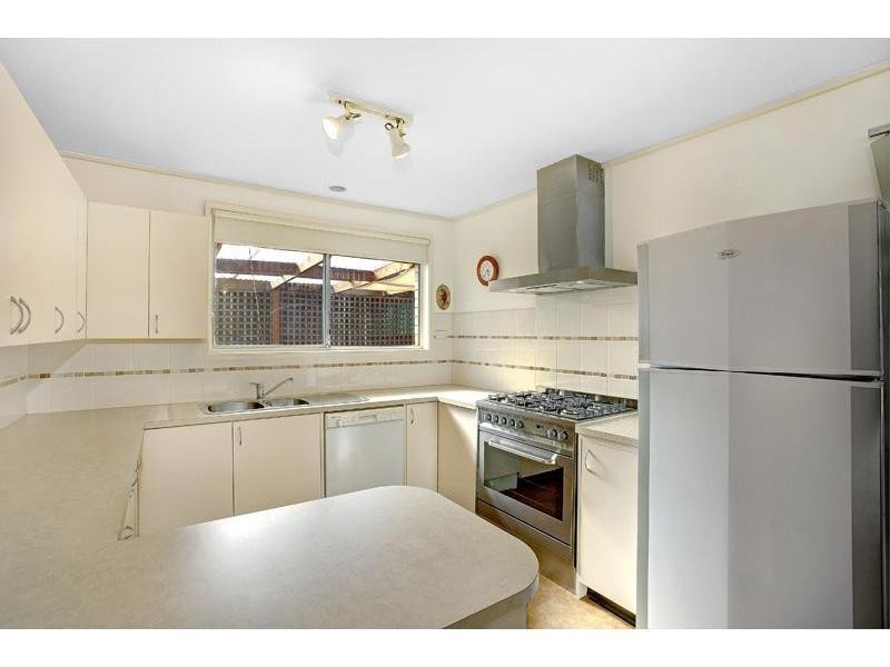 21 Moreton Crescent, Bundoora VIC 3083