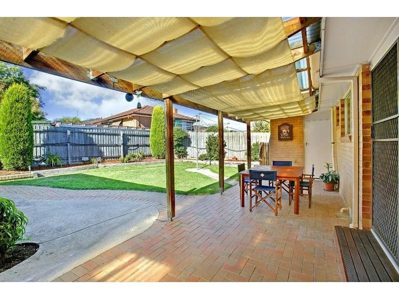 21 Moreton Crescent, Bundoora VIC 3083