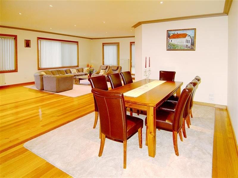 69 Telopea Crescent, Mill Park VIC 3082