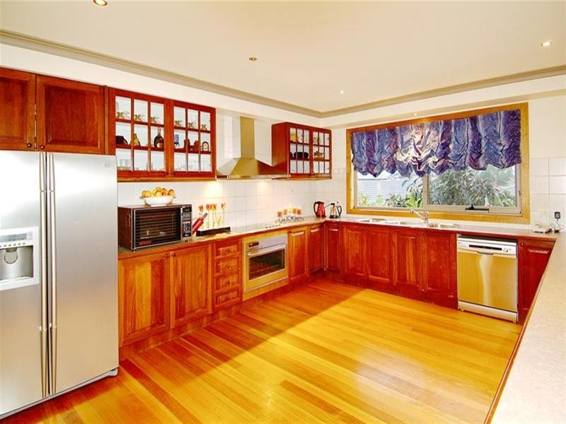 69 Telopea Crescent, Mill Park VIC 3082