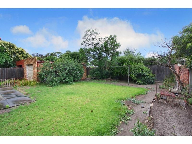 42 Waiora Road, Rosanna VIC 3084