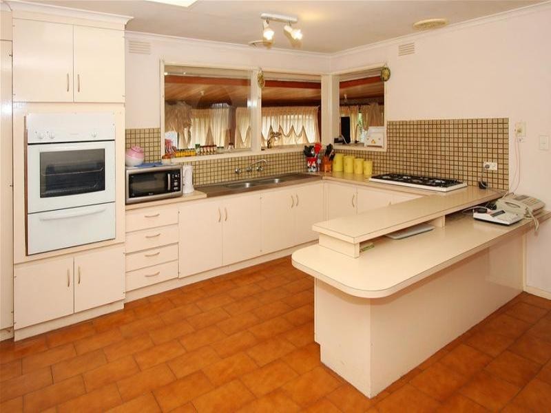 40 Cabernet Crescent, Bundoora VIC 3083