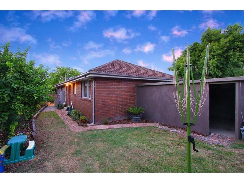 102 Cameron Parade, Bundoora VIC 3083