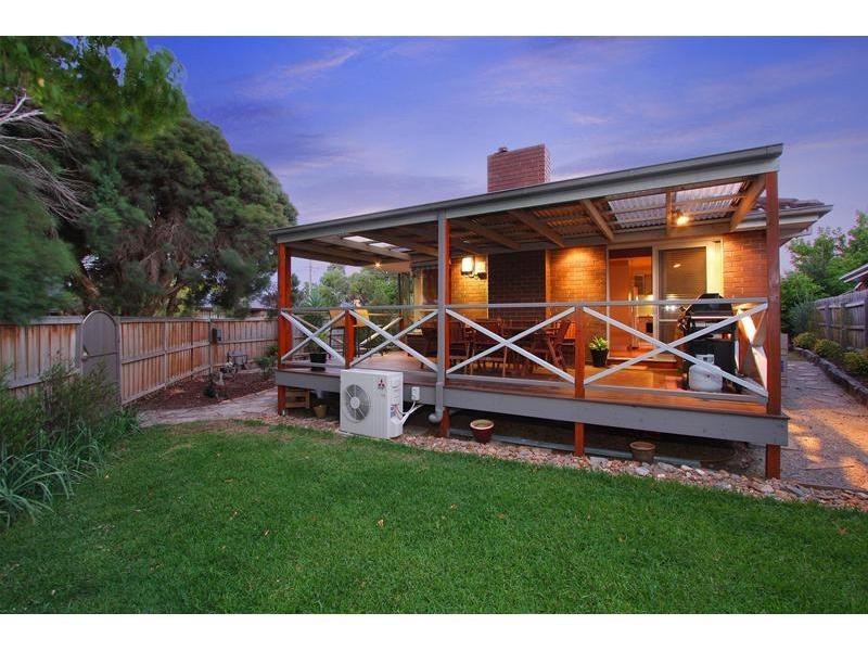 102 Cameron Parade, Bundoora VIC 3083