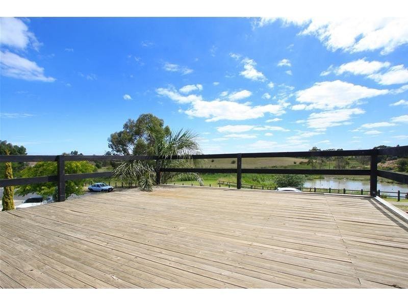 8 Blau Street, Bundoora VIC 3083