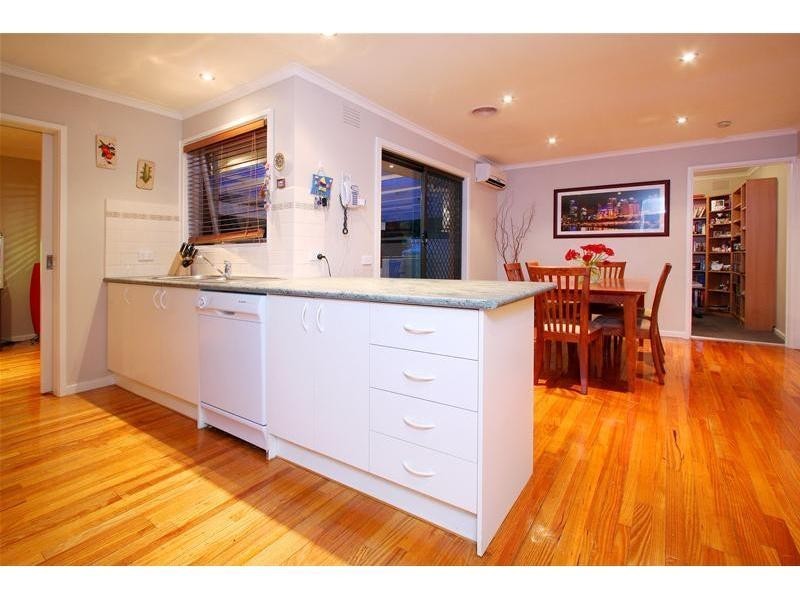 8 Japonica Street, Bundoora VIC 3083