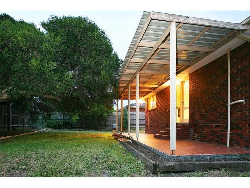 16 Japonica Street, Bundoora VIC 3083