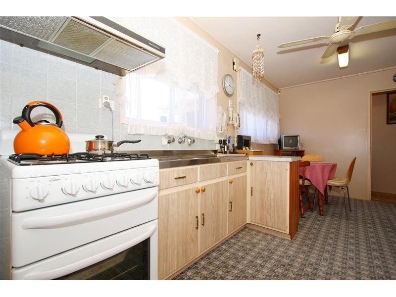 4 Athol Avenue, Bundoora VIC 3083