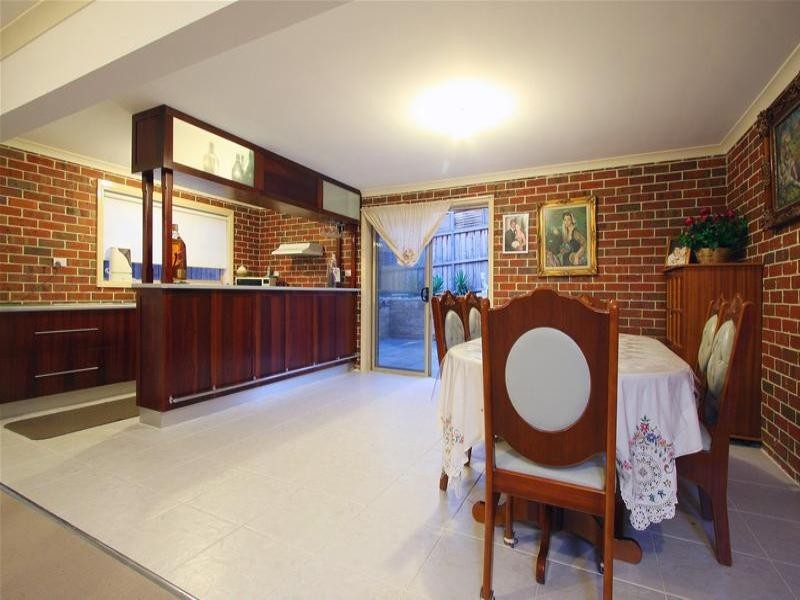 6 Berkley Rise, South Morang VIC 3752