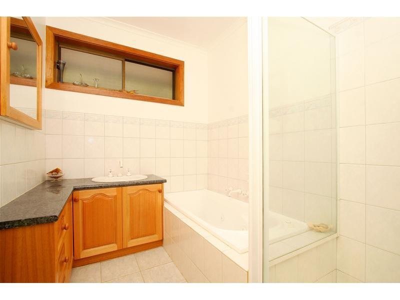 84 Moreton Crescent, Bundoora VIC 3083