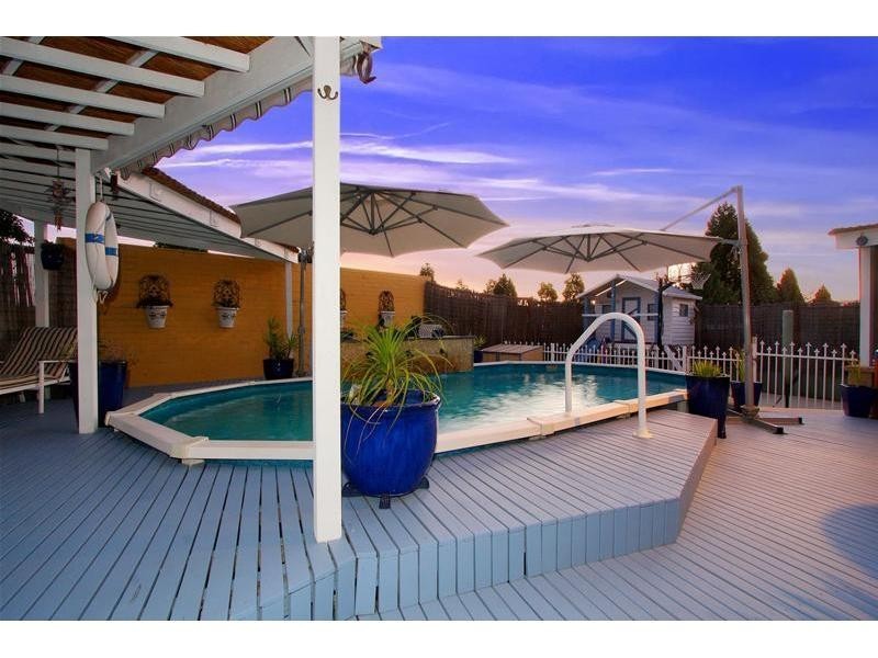 8 Nagle Court, Mill Park VIC 3082