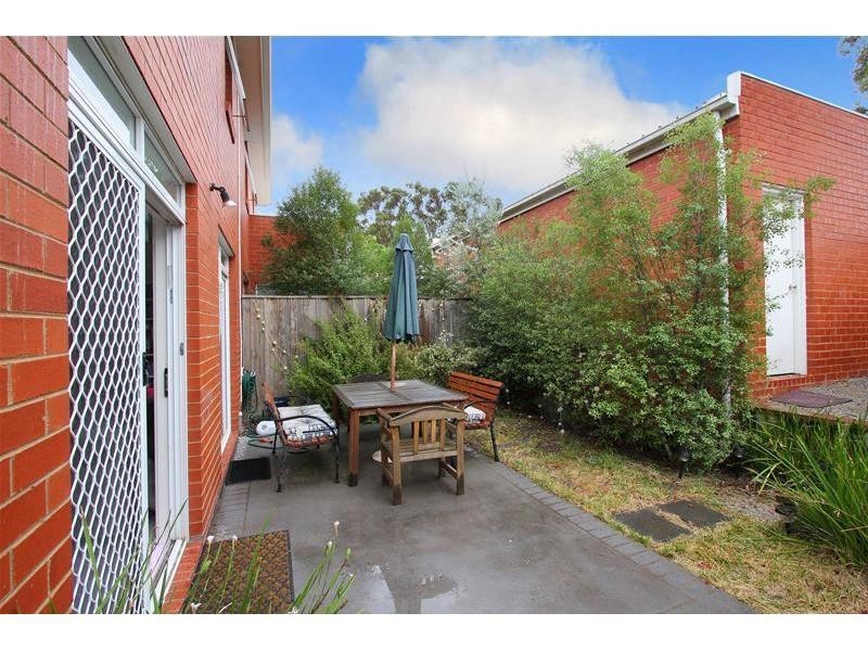 95 Ravenhill Boulevard, Roxburgh Park VIC 3064
