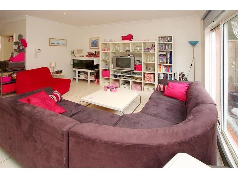 95 Ravenhill Boulevard, Roxburgh Park VIC 3064