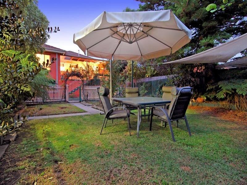 37 Green Avenue, Kingsbury VIC 3083