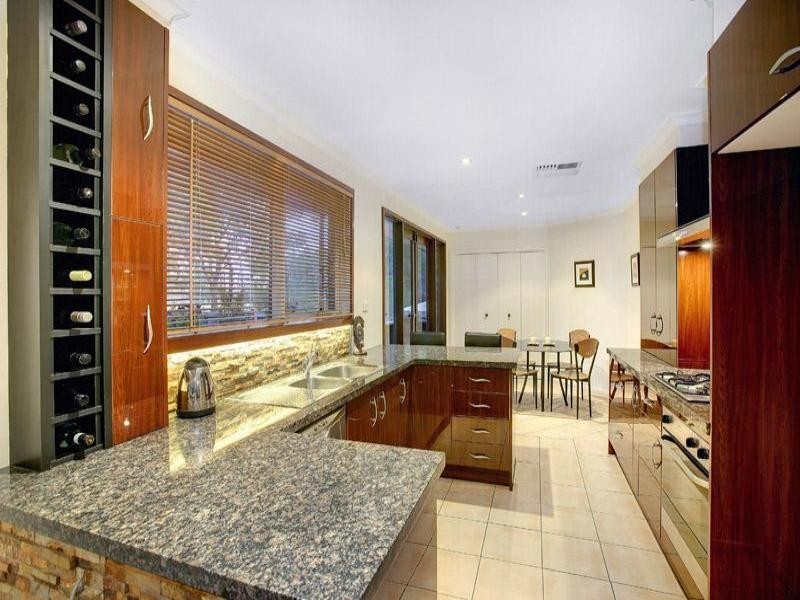 16 Daniel Court, Bundoora VIC 3083