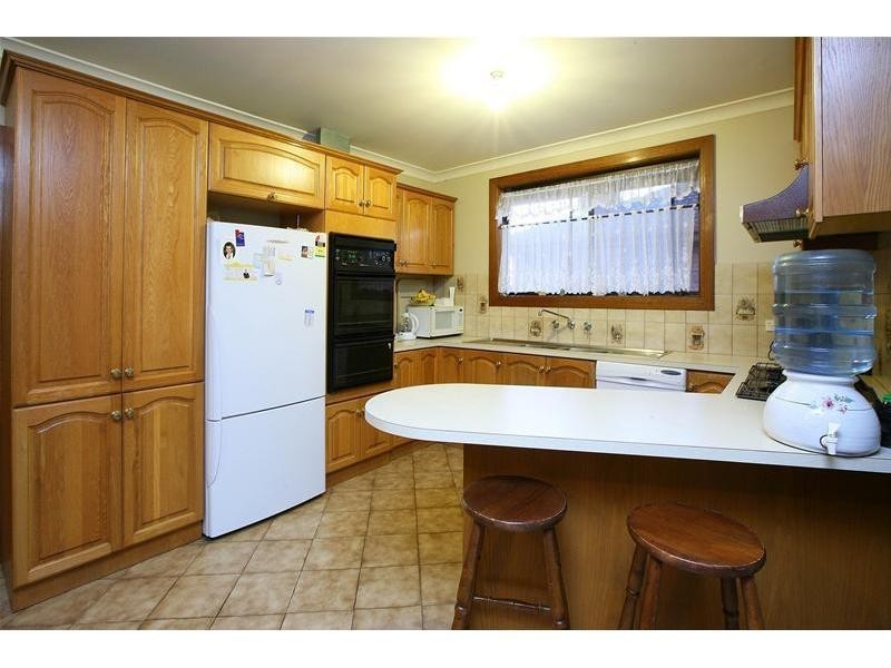 8 Sycamore Street, Mill Park VIC 3082