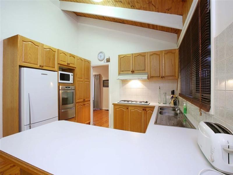 44 Golf Links Drive, Mill Park VIC 3082