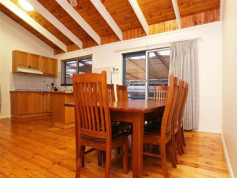 44 Golf Links Drive, Mill Park VIC 3082