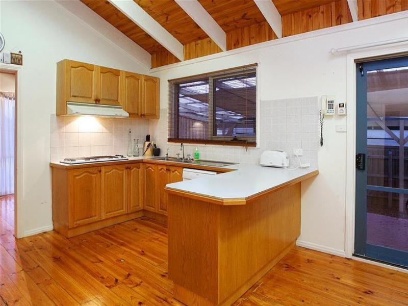 44 Golf Links Drive, Mill Park VIC 3082