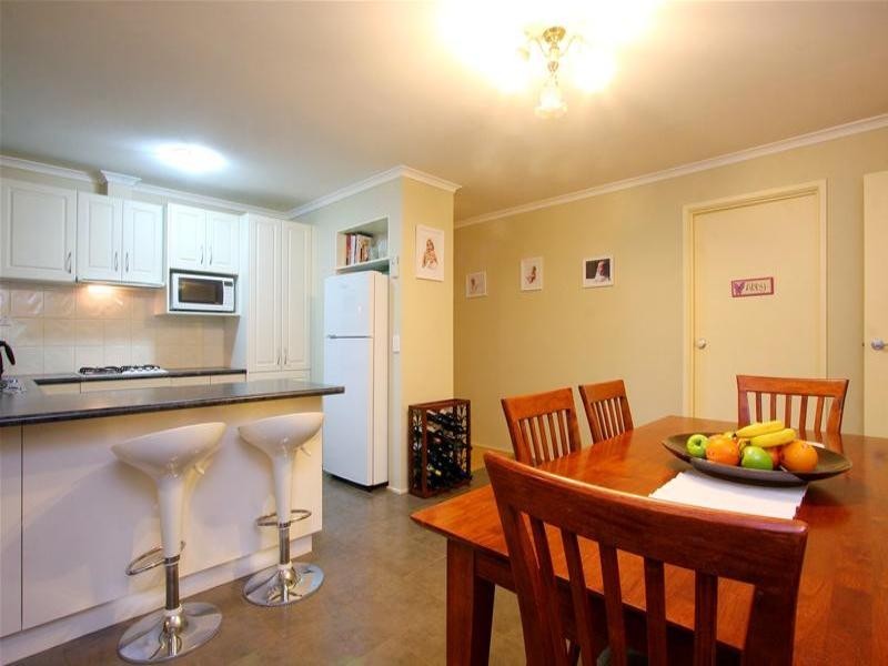 8 Sharman Court, Bundoora VIC 3083