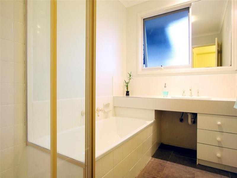 8 Sharman Court, Bundoora VIC 3083
