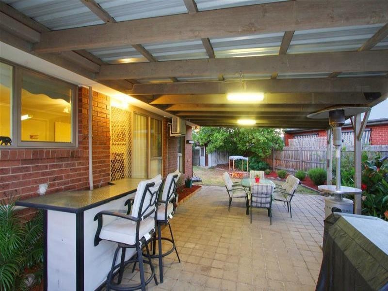 8 Sharman Court, Bundoora VIC 3083