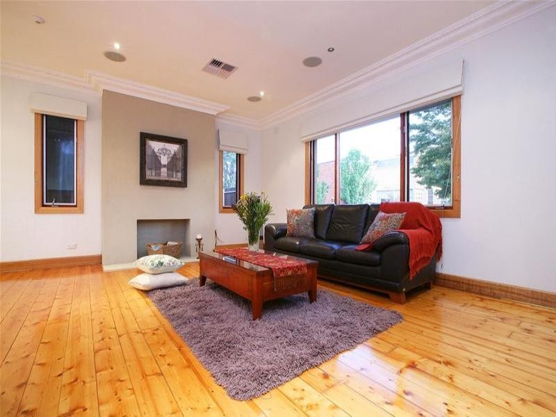 4 Churchill Street, Heidelberg Heights VIC 3081