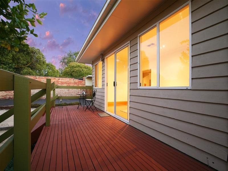 4 Churchill Street, Heidelberg Heights VIC 3081