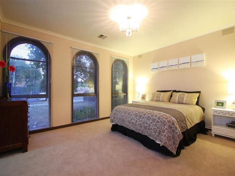 81 Cabernet Crescent, Bundoora VIC 3083