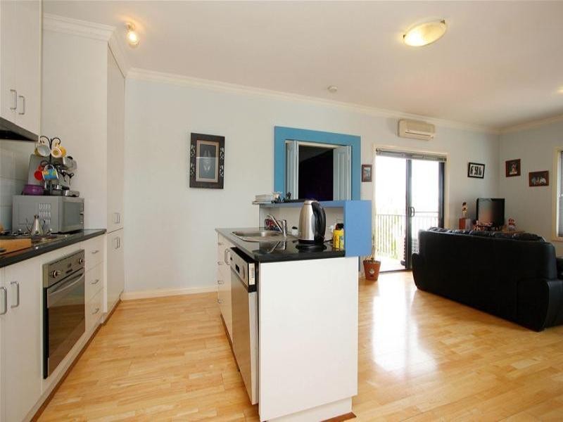 6/149-151 Glenlyon Road, Brunswick VIC 3056