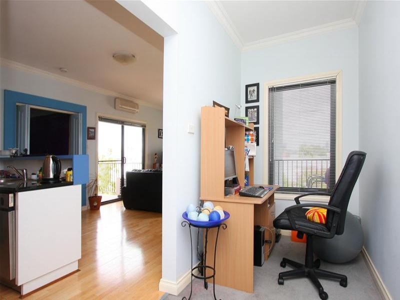 6/149-151 Glenlyon Road, Brunswick VIC 3056