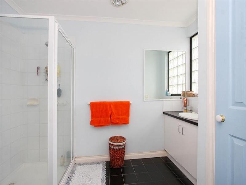 6/149-151 Glenlyon Road, Brunswick VIC 3056