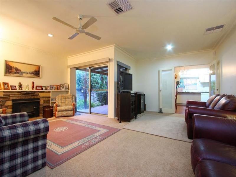 30 Lee Anne Crescent, Bundoora VIC 3083