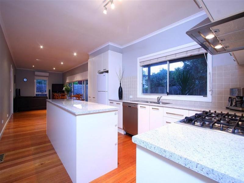 297 Nell Street West, Watsonia VIC 3087