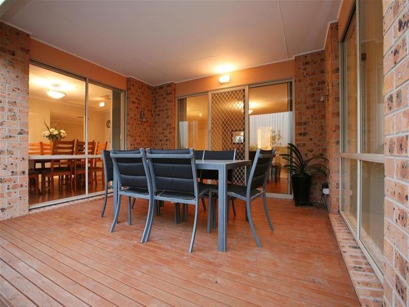 11 Topaz Grove, South Morang VIC 3752