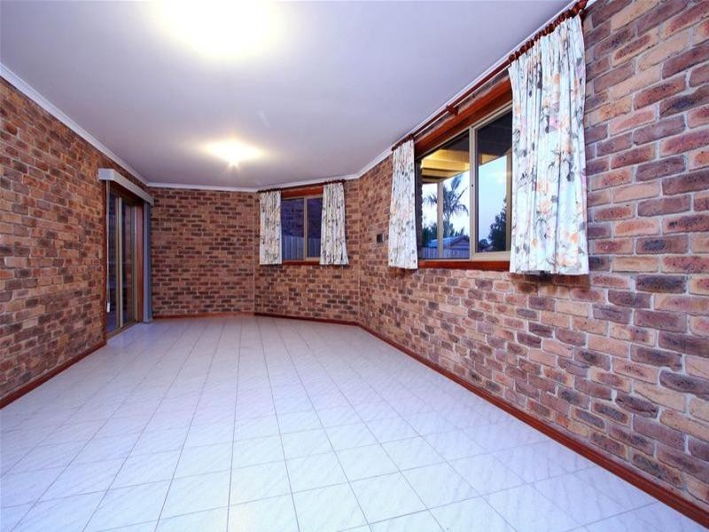 87 Edmund Rice Parade, Watsonia North VIC 3087