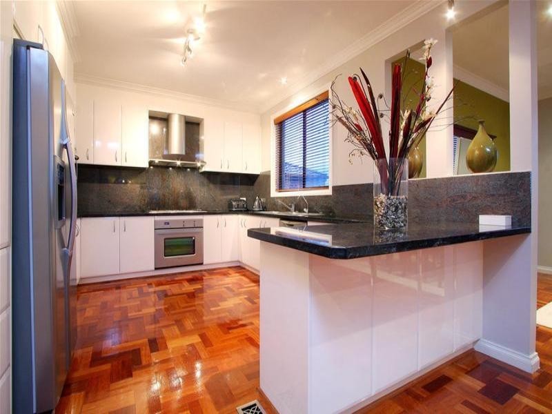 4 Junor Court, South Morang VIC 3752