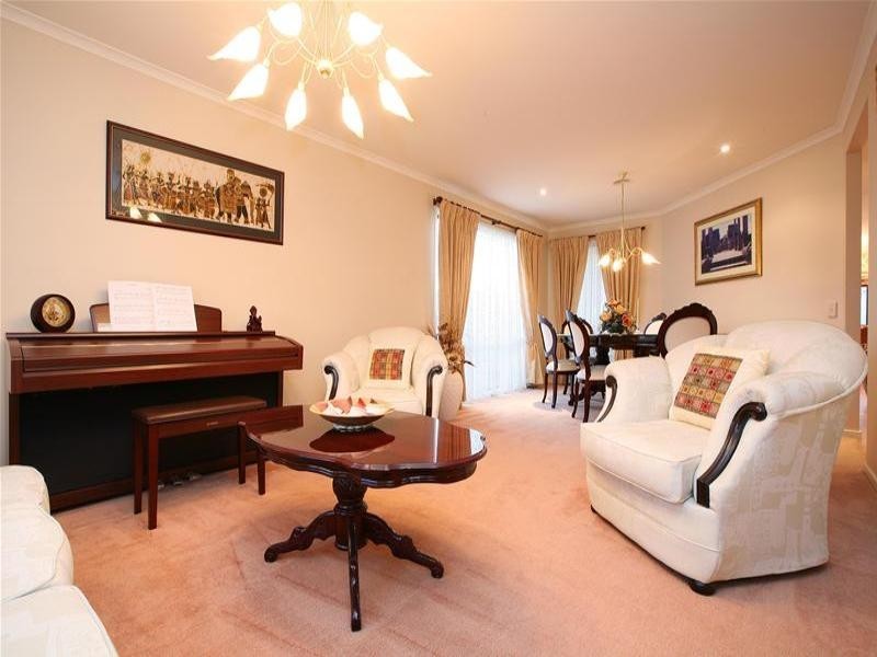 22 Wisteria Drive, Bundoora VIC 3083