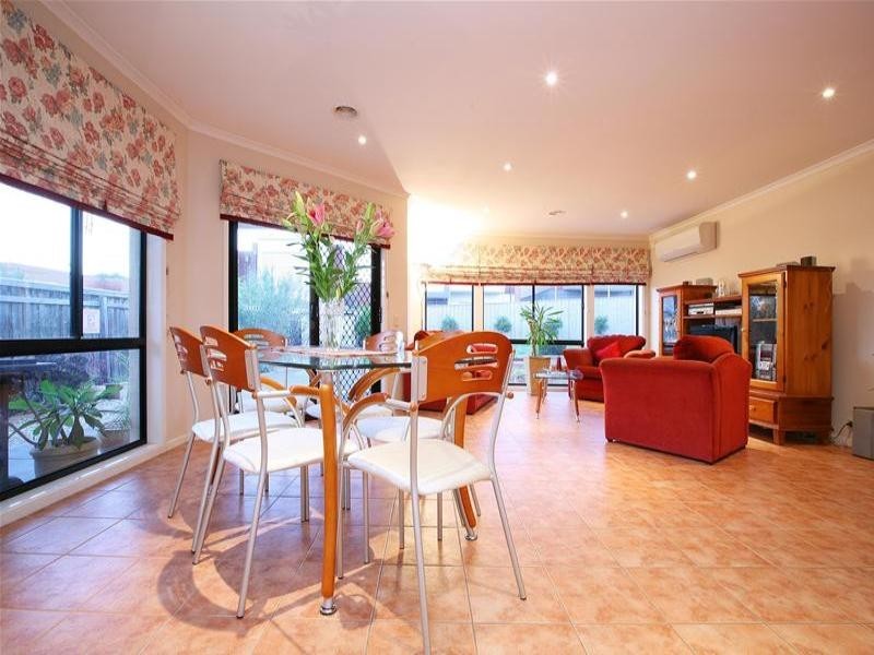 22 Wisteria Drive, Bundoora VIC 3083