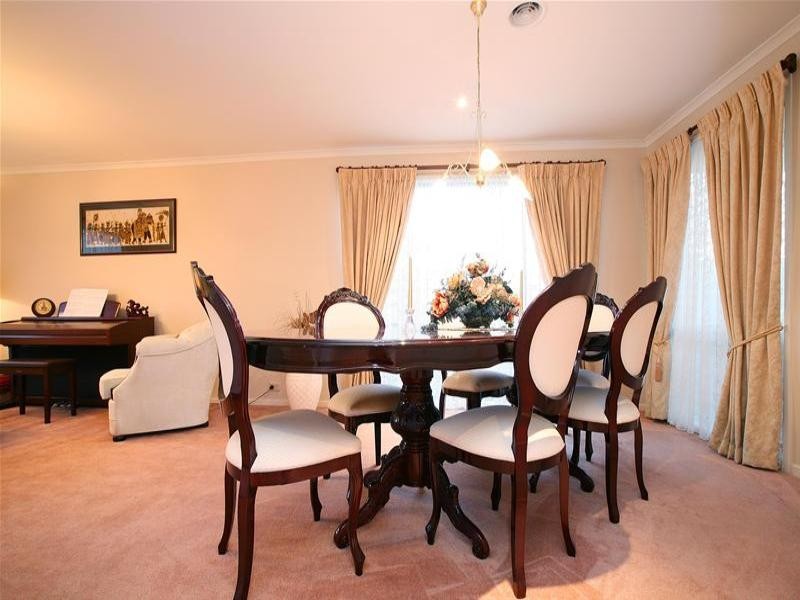 22 Wisteria Drive, Bundoora VIC 3083