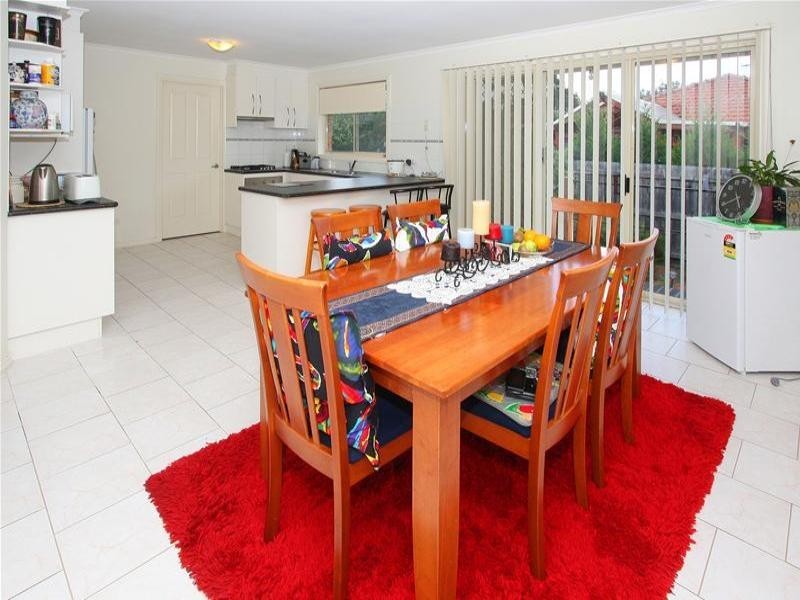 2/5 Cash Street, Kingsbury VIC 3083