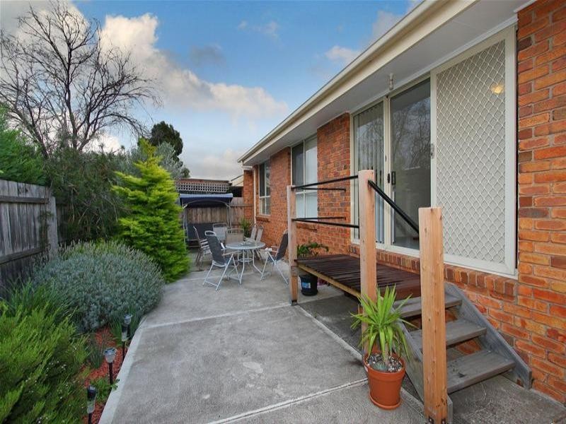 2/5 Cash Street, Kingsbury VIC 3083