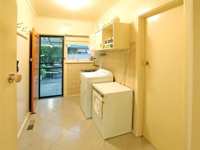 28 Eagle Avenue, Kingsbury VIC 3083