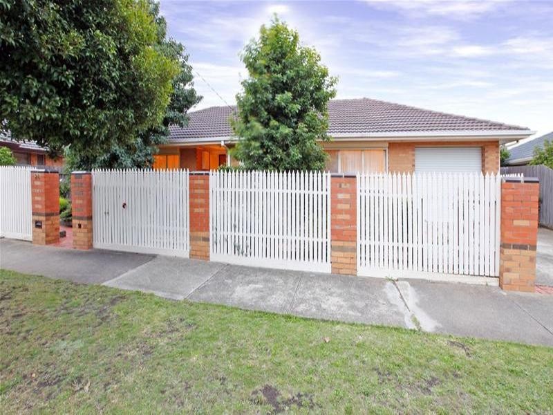 28 Eagle Avenue, Kingsbury VIC 3083