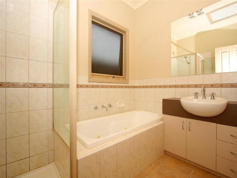 2 Edward Street, Macleod VIC 3085