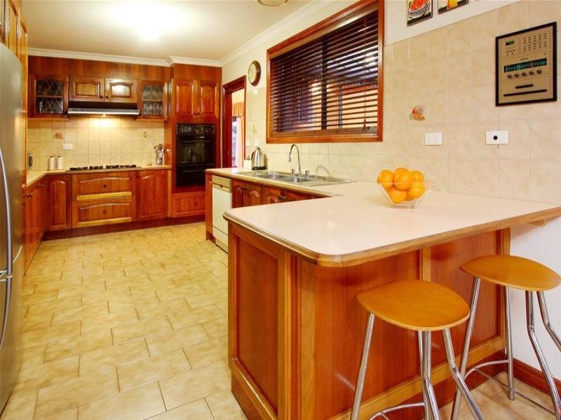 22 Stonnington Drive, Watsonia North VIC 3087