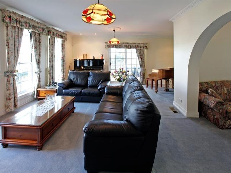 30 Warrenwood Place, Bundoora VIC 3083