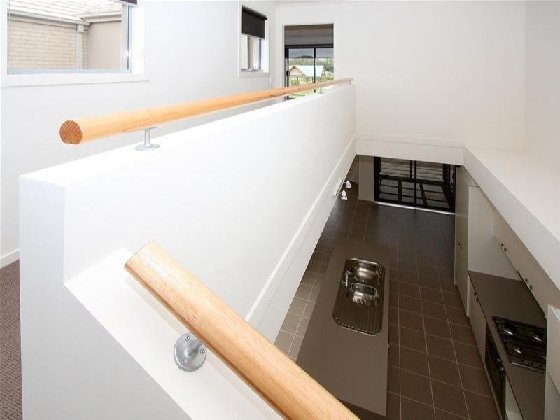 7 Hampden Green, South Morang VIC 3752